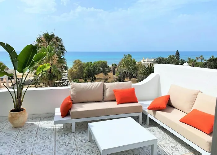 Roof Top Pied dans l\'Eau Panoramic View, 80 meters from Seaside